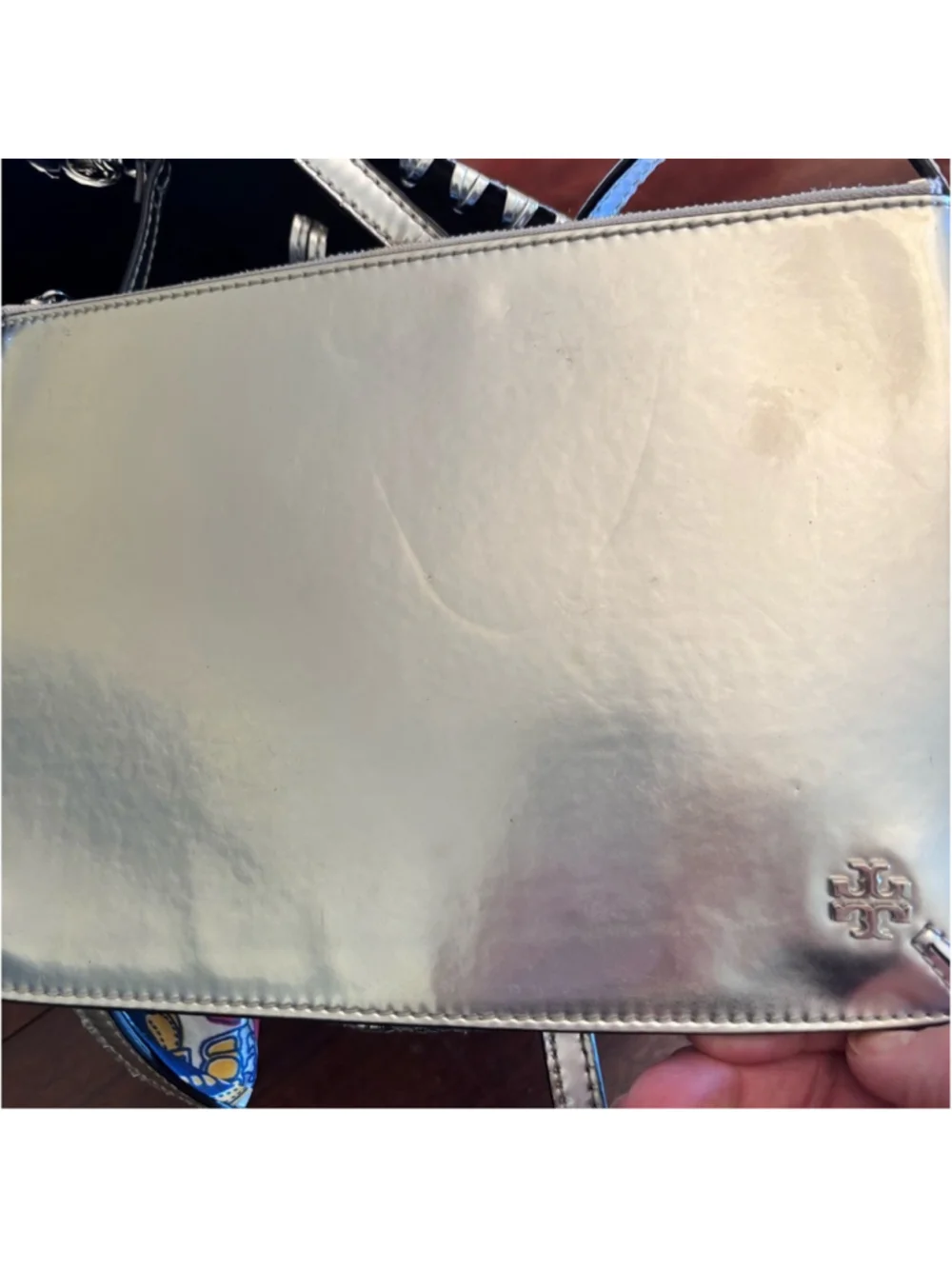 TORY BURCH BLOCK T FELT TOTE IN GREY AND SILVER